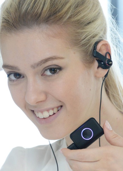 LG Enters Fitness Wearable Market With Lifeband Touch And Heart Rate Earphones